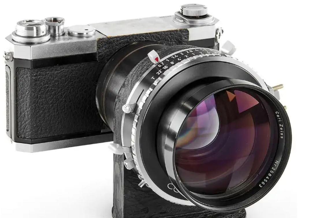  Carl Zeiss 50mm Planar f/0.7 lens